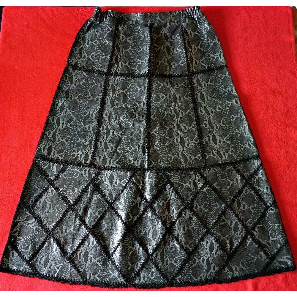 VTG 90s Leather Maxi Skirt Black Snakeskin Print Crochet Detail SMH Women 16